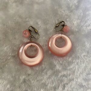 🍀VTG Elegant Pink Hoop Earrings